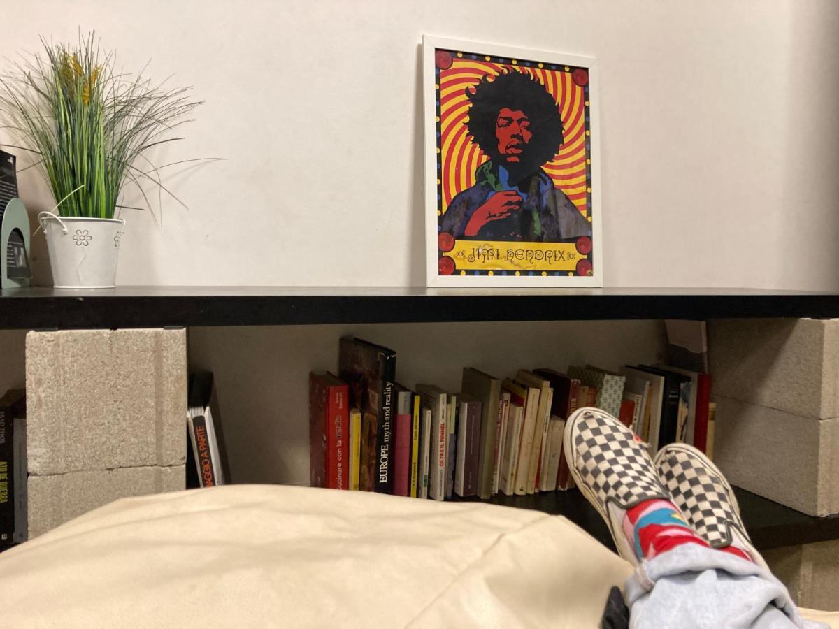 Koala Hostel Milano Eksteriør billede