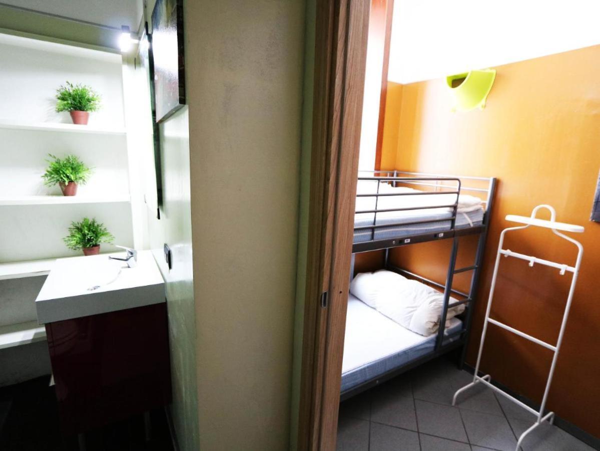 Koala Hostel Milano Eksteriør billede